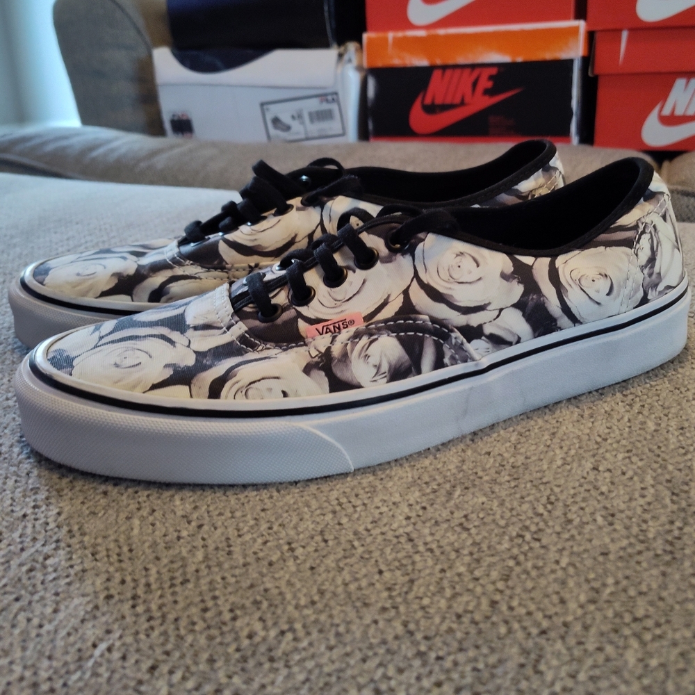 VANS FLOWER PRINT SHOES